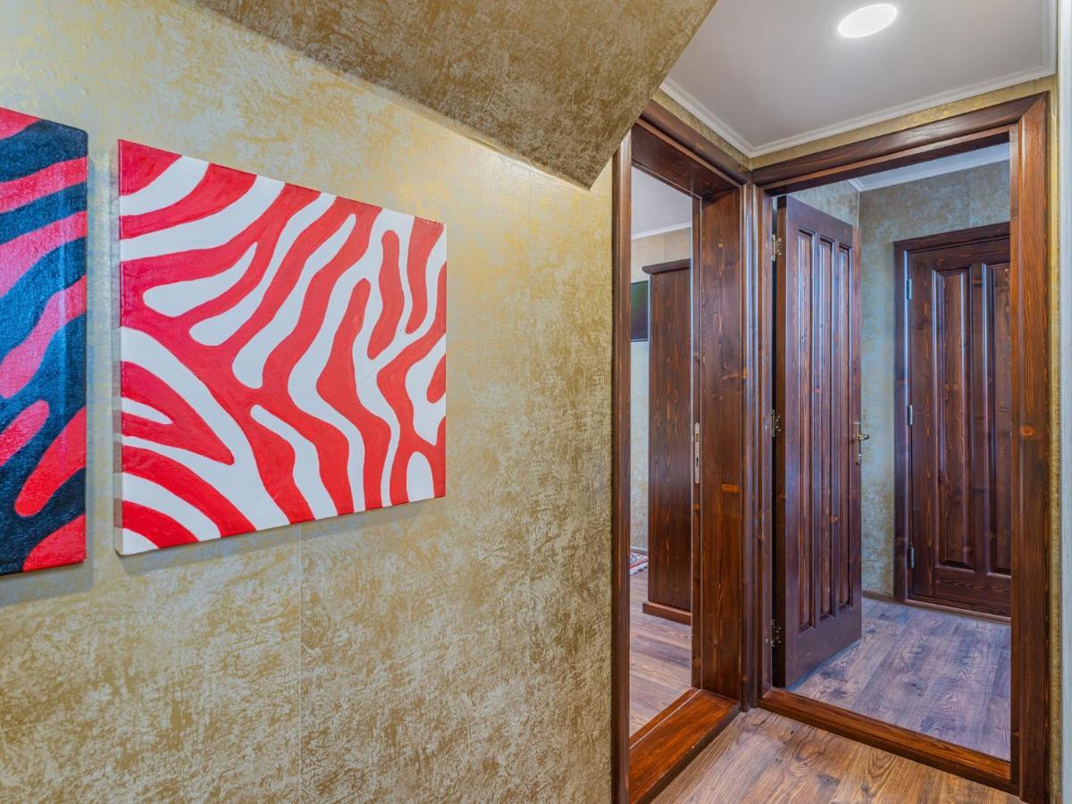 Casa Saraste Hotel Rîşnov Buitenkant foto