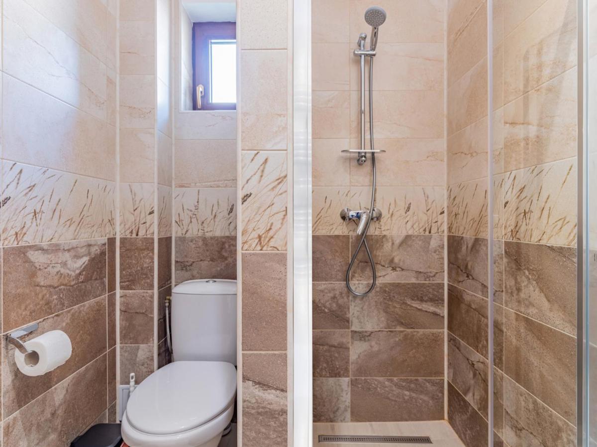 Casa Saraste Hotel Rîşnov Buitenkant foto